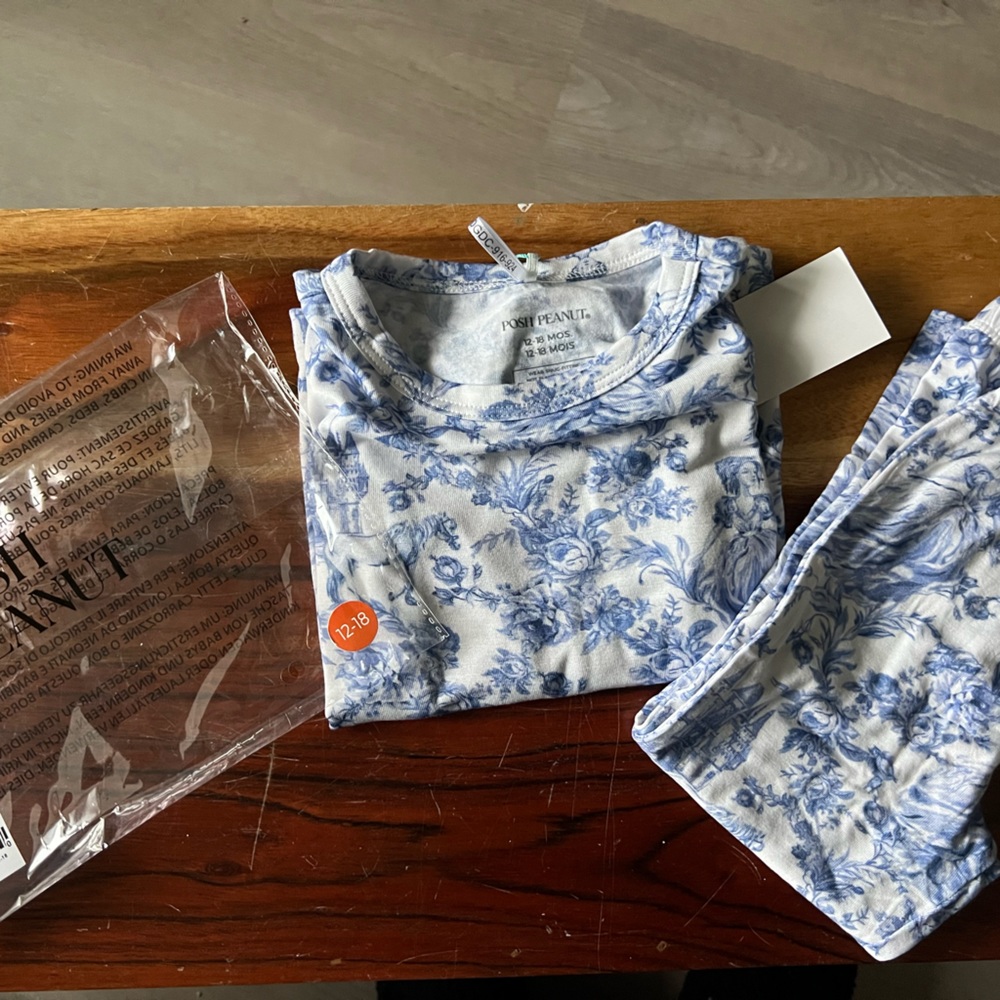 Posh Peanut BRIAR Long Sleeve Pajamas (12-18M)